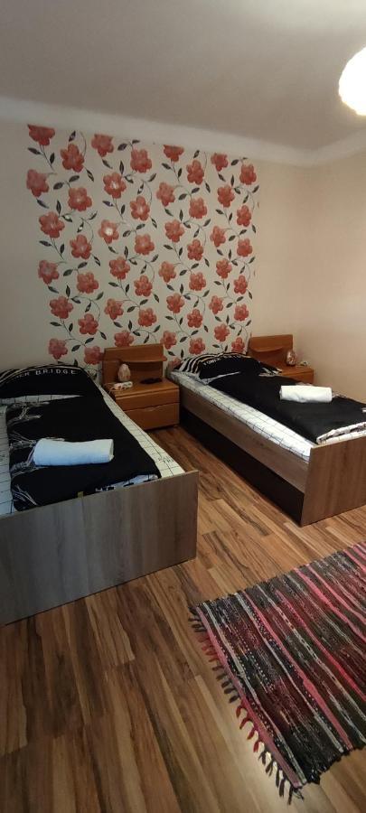 Orsi Apartman / Vendeghaz Kecskemét Exteriér fotografie