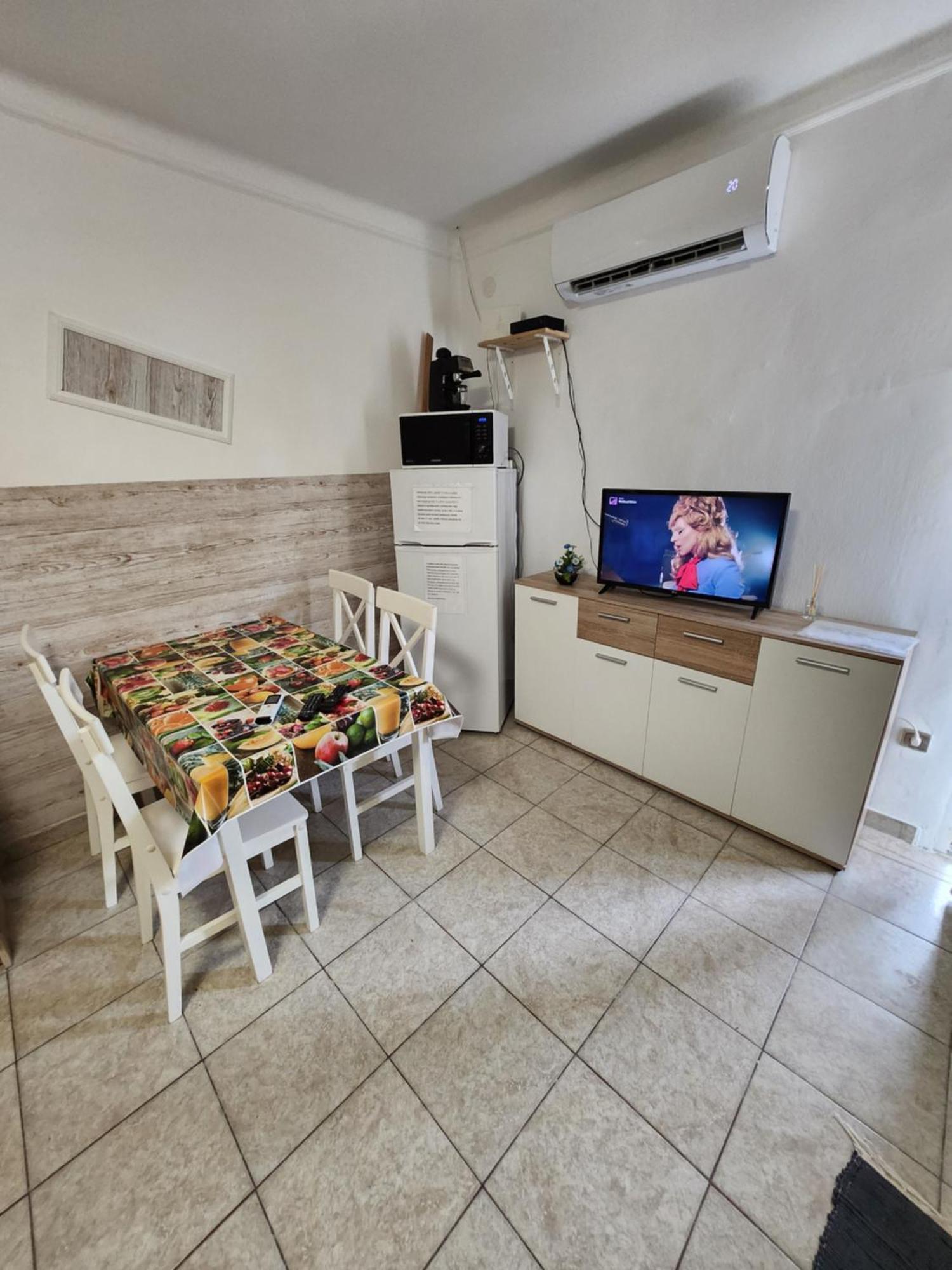 Orsi Apartman / Vendeghaz Kecskemét Exteriér fotografie