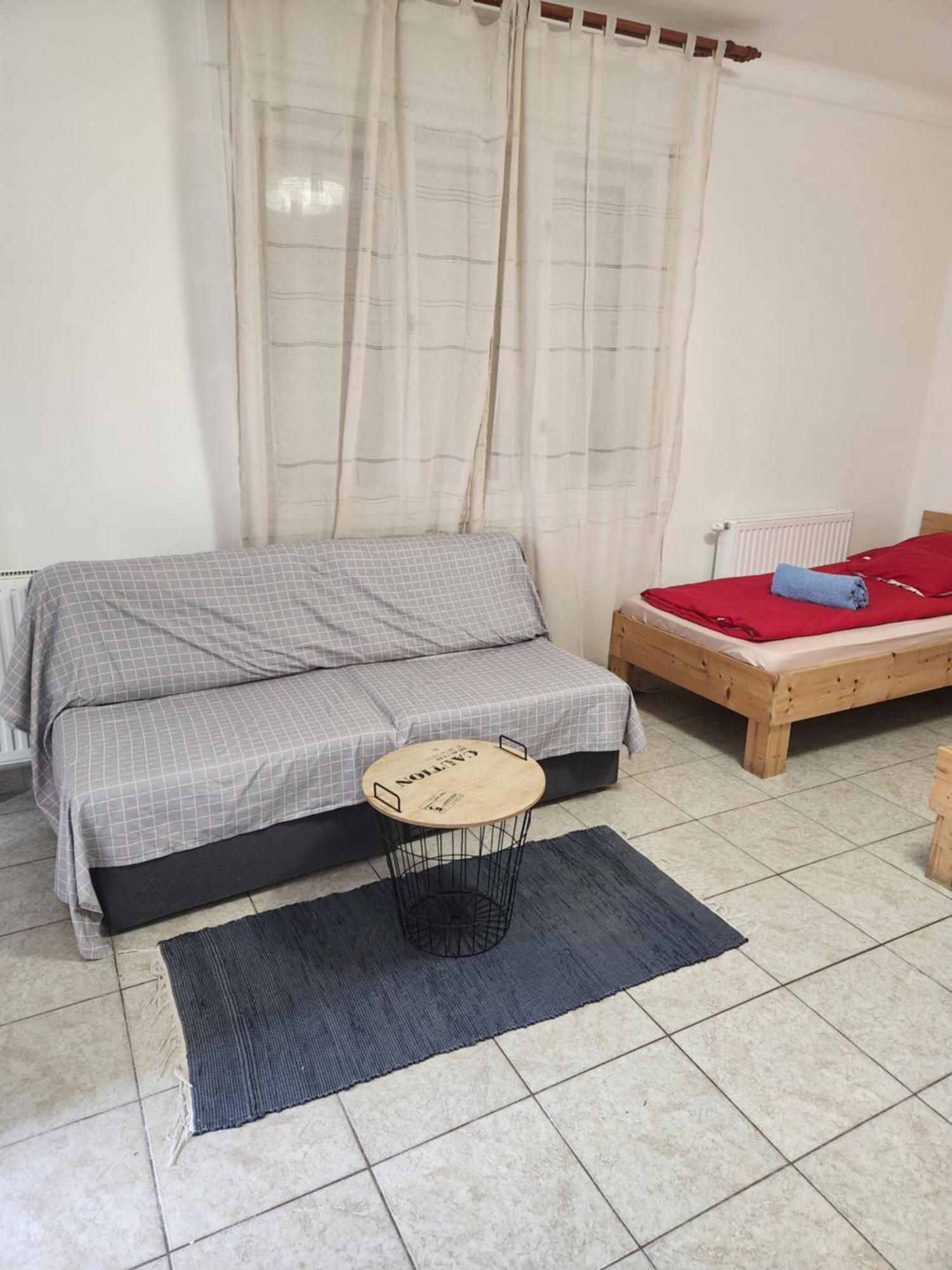 Orsi Apartman / Vendeghaz Kecskemét Exteriér fotografie